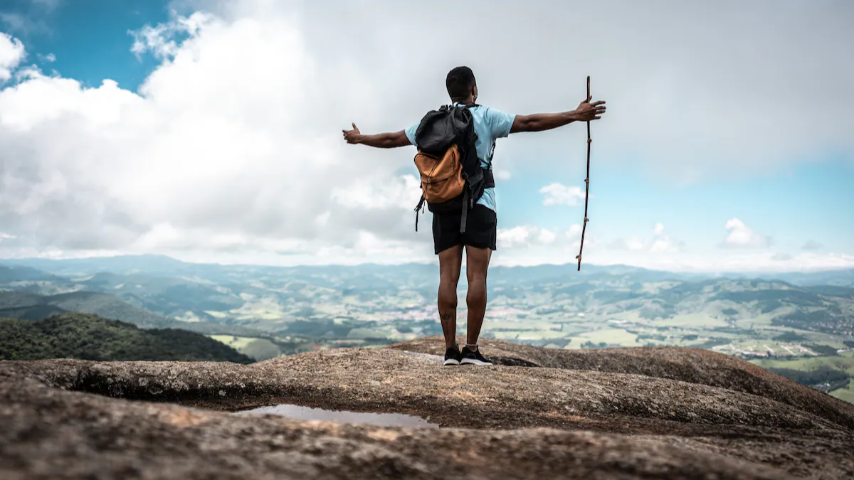 10 Essential Tips for Solo Travel After Retirement