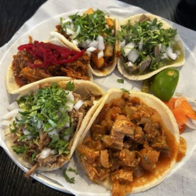 Taquería Los Puñales